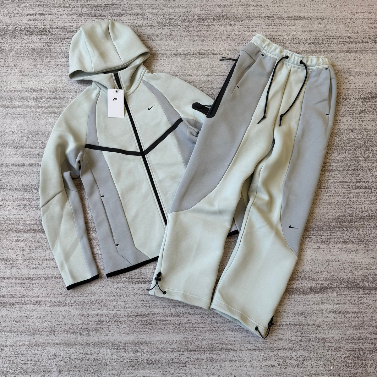 Nike New Techfleece